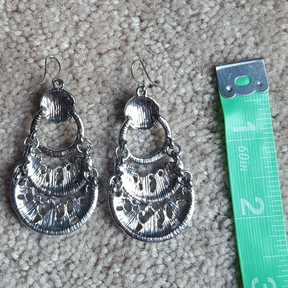 Formal statement earrings - Picture 2 of 2